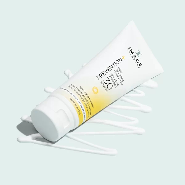 PREVENTION+ daily hydrating moisturizer SPF 30+ - Image 2