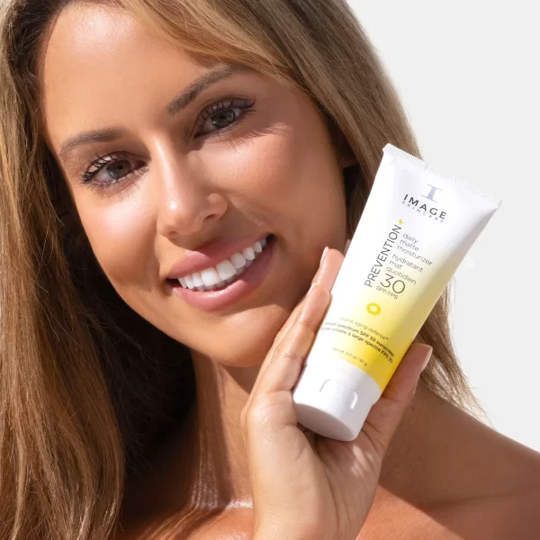 PREVENTION+ daily matte moisturizer SPF 30 - Image 5